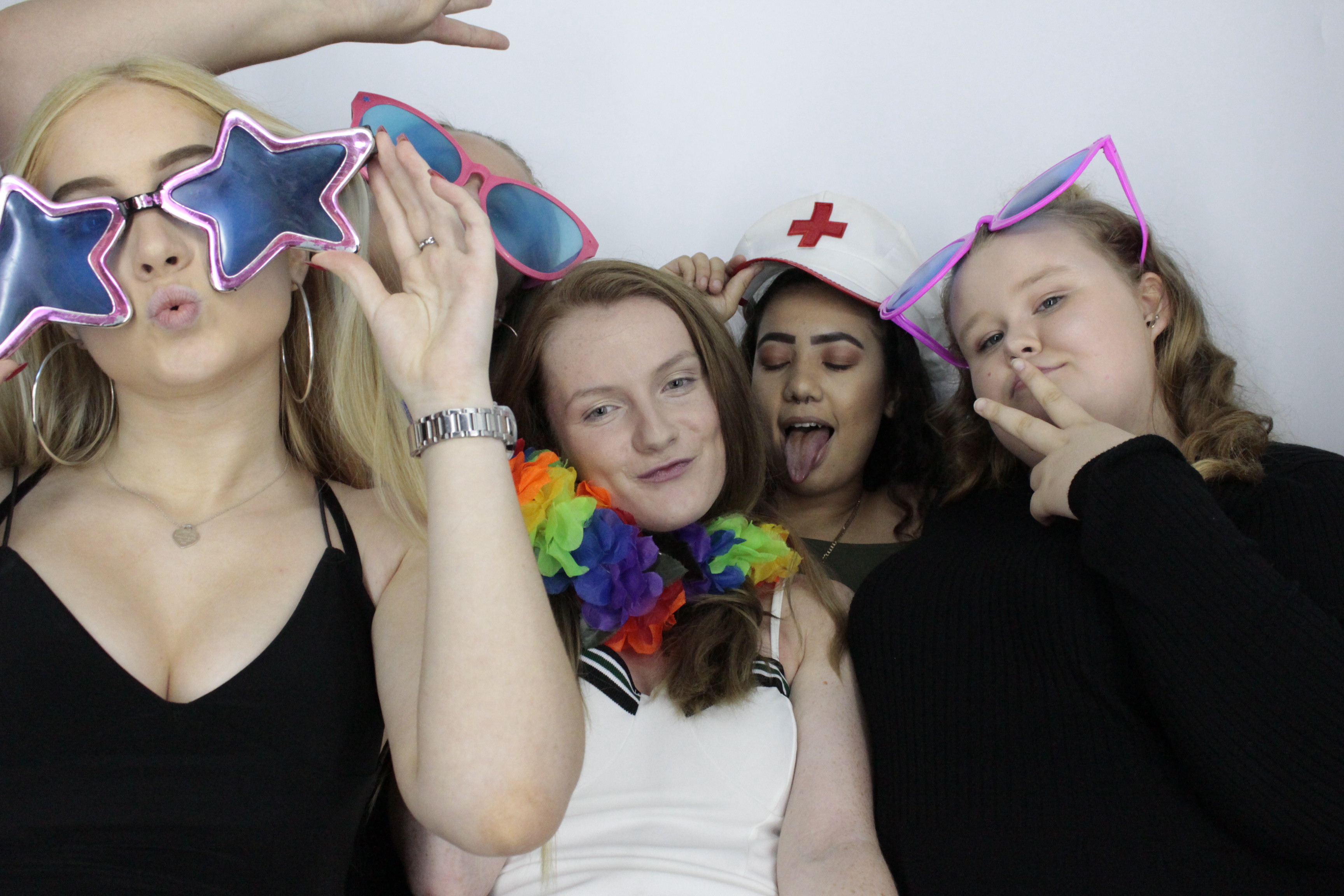 Ellesse's 21st Birthday | View more photos from the event at gallery.myphotoboothexperience.co.uk/u/MyPhotoBoothExperienceLtd/Ellesses-21st-Birthday